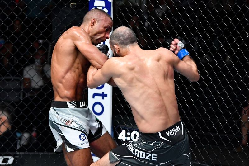 Apostas ufc Barboza Chikdze melhores previsoes vencedoras